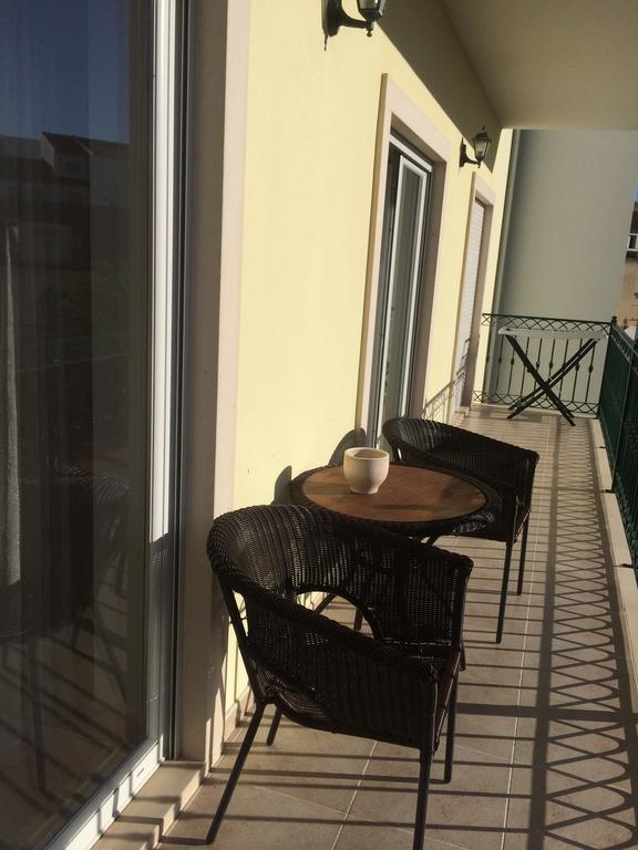 Apartamento Praia ساو مارتينهو دو بورتو المظهر الخارجي الصورة