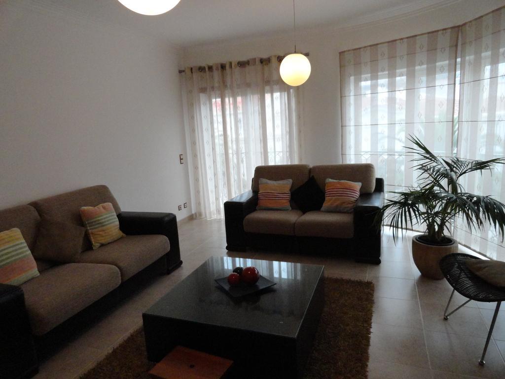 Apartamento Praia ساو مارتينهو دو بورتو المظهر الخارجي الصورة