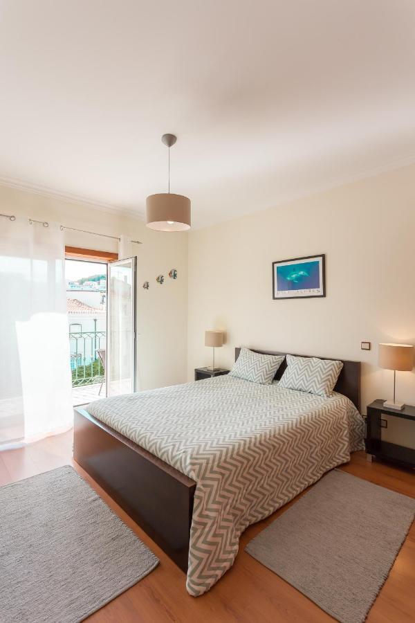 Apartamento Praia ساو مارتينهو دو بورتو المظهر الخارجي الصورة
